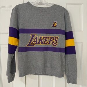 Lakers NBA sweatshirt. Youth Small. EUC